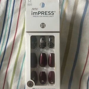 imPRESS Press-On Nails - Black and Burgundy